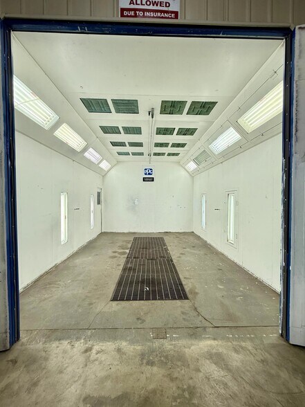 More Photos Of 100 Star Connection Dr, Wright City Warehouse For Sale