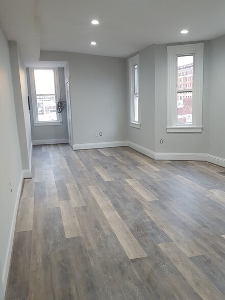 More Photos Of 1714 Saint Paul St, Baltimore Office For Lease