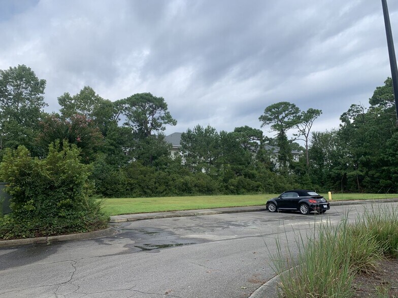 More Photos Of 225 Valencia Ct, Wilmington Land For Sale