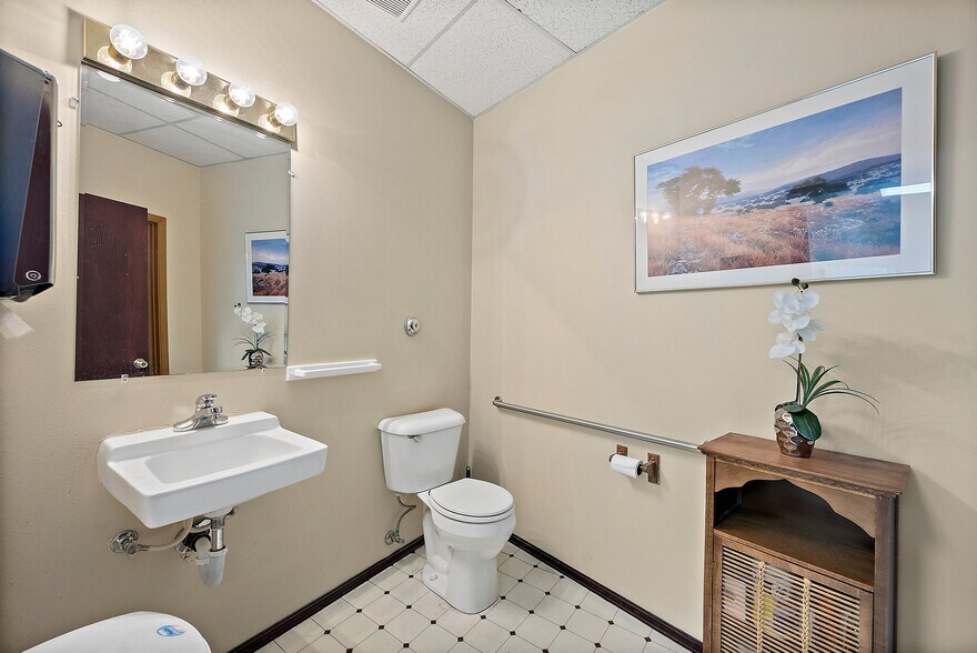 More Photos Of 10202 149th St E, Puyallup Office Residential For Sale