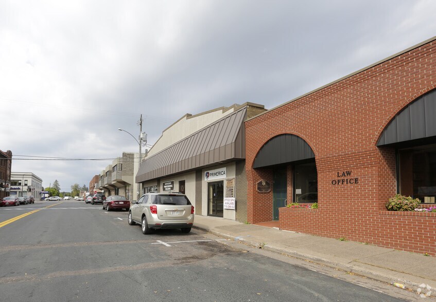 More Photos Of 9-11 E Eau Claire St, Rice Lake Medical For Sale