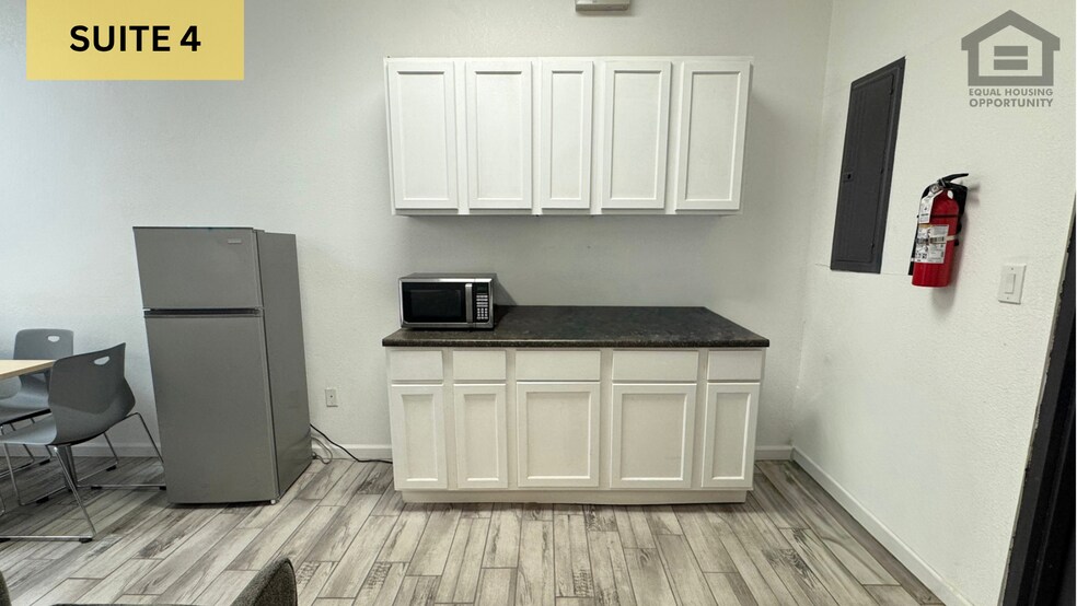 More Photos Of 201 E Cottonwood Ln, Casa Grande Office For Lease