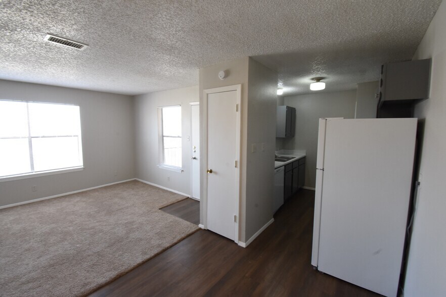 More Photos Of 2601 N Grand St, Amarillo Apartments For Sale