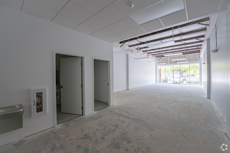 More Photos Of 12100 Collegiate Way, Orlando Unknown For Lease