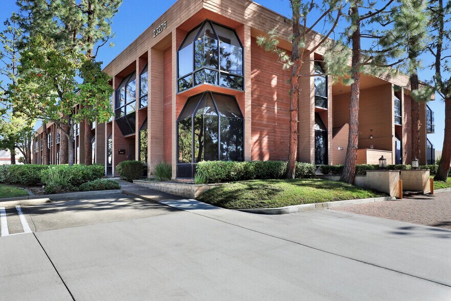 More Photos Of 23276 S Pointe Dr, Laguna Hills Office For Lease