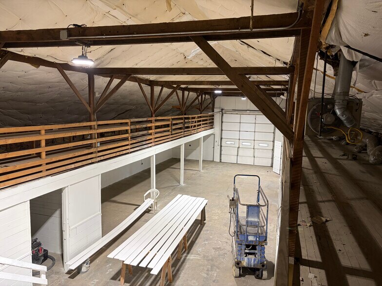 More Photos Of 1354 W College St, Murfreesboro Flex For Lease