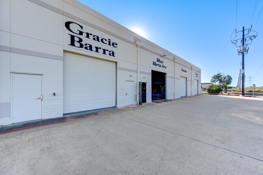 More Photos Of 21734 Provincial Blvd, Katy Medical For Sale