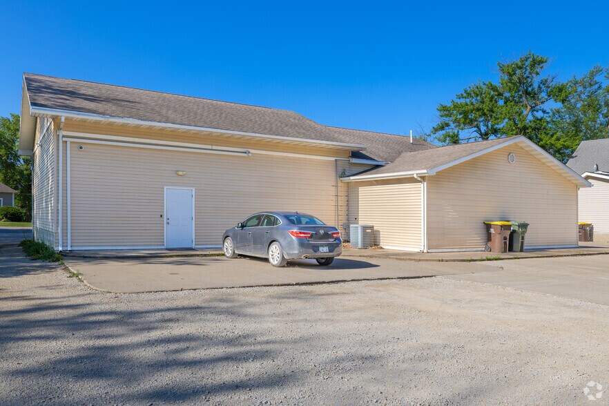 More Photos Of 405 E McLane St, Osceola Office For Sale