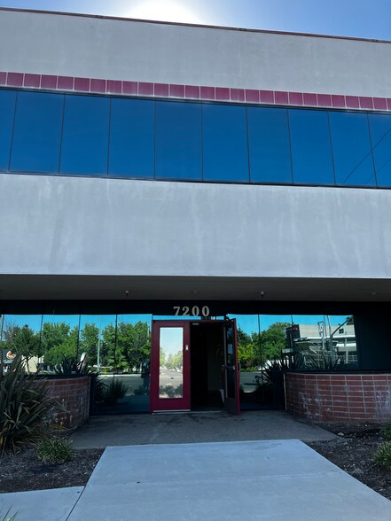 More Photos Of 7200 Fair Oaks Blvd, Carmichael Office Residential For Sale