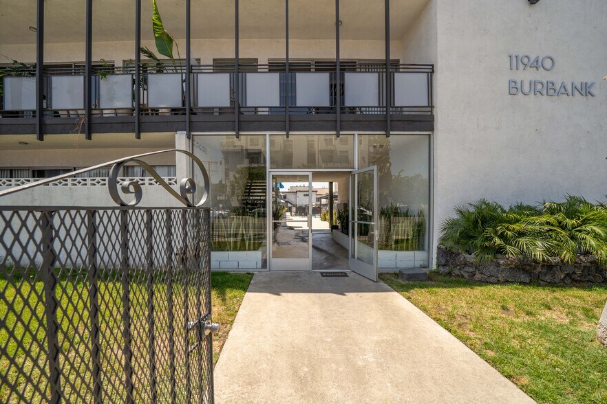 More Photos Of 11940 Burbank Blvd, Valley Village Apartments For Sale