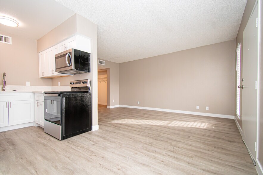 More Photos Of 301 S Orland St, Las Vegas Apartments For Sale