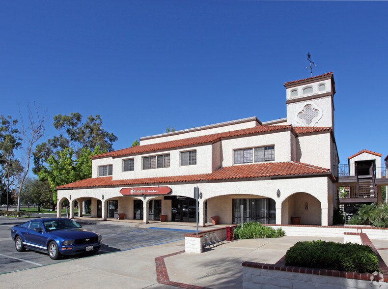 Primary Photo Of 350 N Lantana St, Camarillo Office For Lease