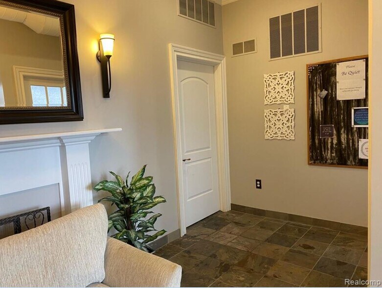 More Photos Of 3315 N Campbell Rd, Royal Oak Medical For Lease