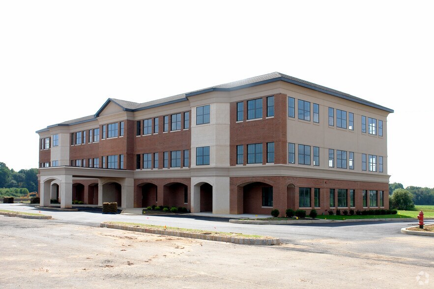 More Photos Of 2 Research Way, Monroe Township Medical For Lease