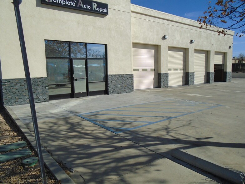 More Photos Of 202 E Palmdale Blvd, Palmdale Auto Repair For Lease