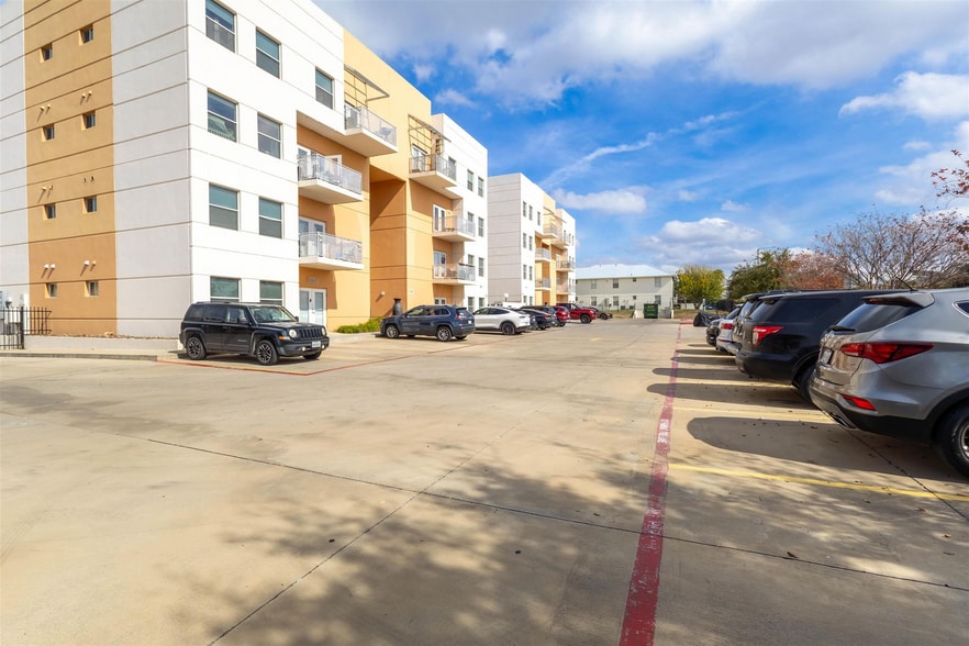 More Photos Of 502 Shiloh Dr, Laredo Apartments For Sale