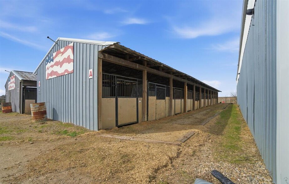 More Photos Of 24855 IL Route 122, Delavan Specialty For Sale