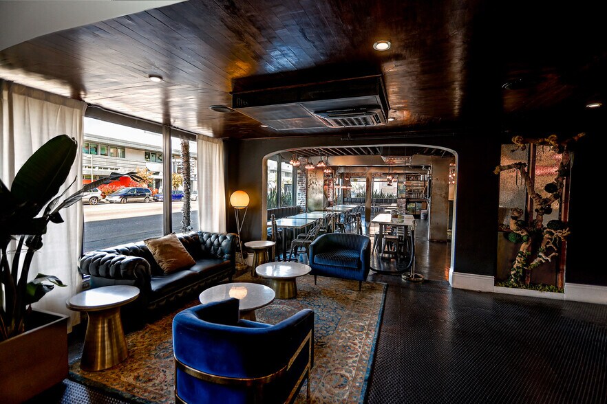 More Photos Of 3206 W 8th St, Los Angeles Hotel For Sale