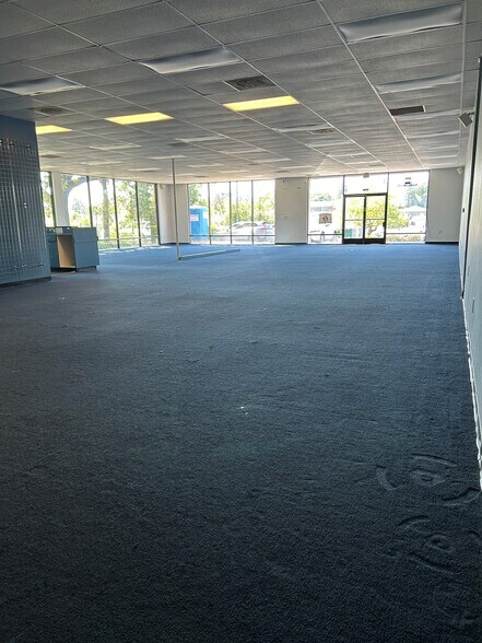 More Photos Of 1920-1930 Mt Diablo Blvd, Walnut Creek Storefront For Lease