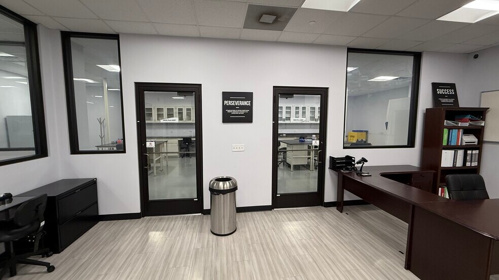 More Photos Of 2550 Brodhead Rd, Bethlehem Flex For Lease