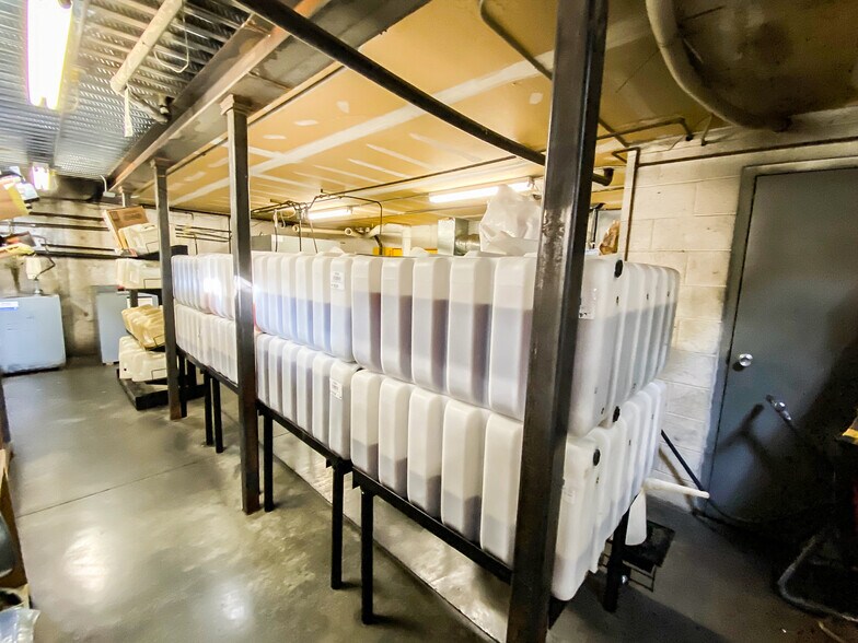 More Photos Of 2450 10th St, Baker City Carwash For Sale