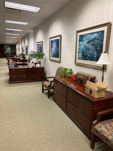 More Photos Of 5444 Riverside Dr, Macon-Bibb Office For Lease