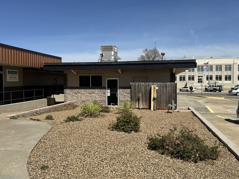 More Photos Of , Woodward Office For Sale