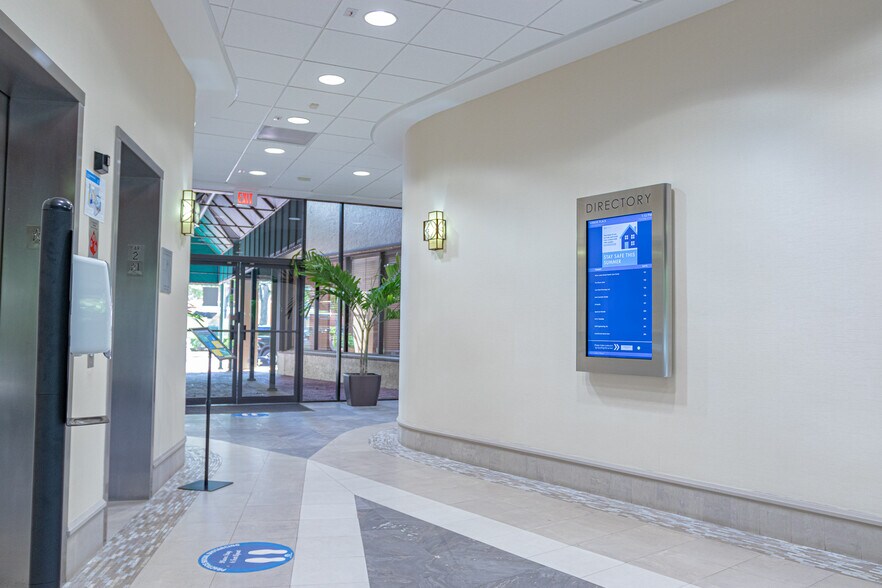 More Photos Of 15450 New Barn Rd, Miami Lakes Loft Creative Space For Lease