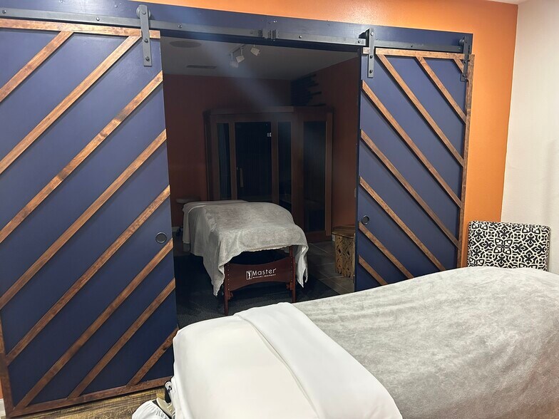 More Photos Of 7384-7388 Highland Dr, Baton Rouge Office For Sale