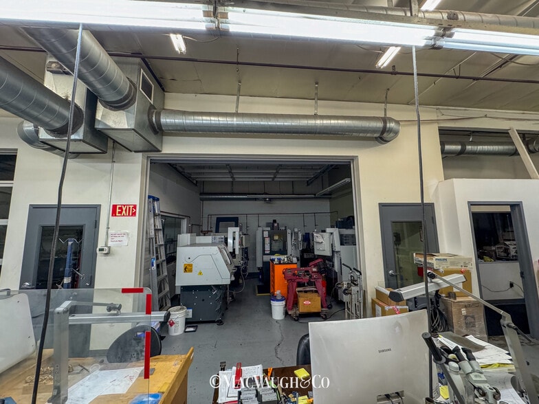 More Photos Of 904 S Alta Vista Ave, Monrovia Manufacturing For Lease