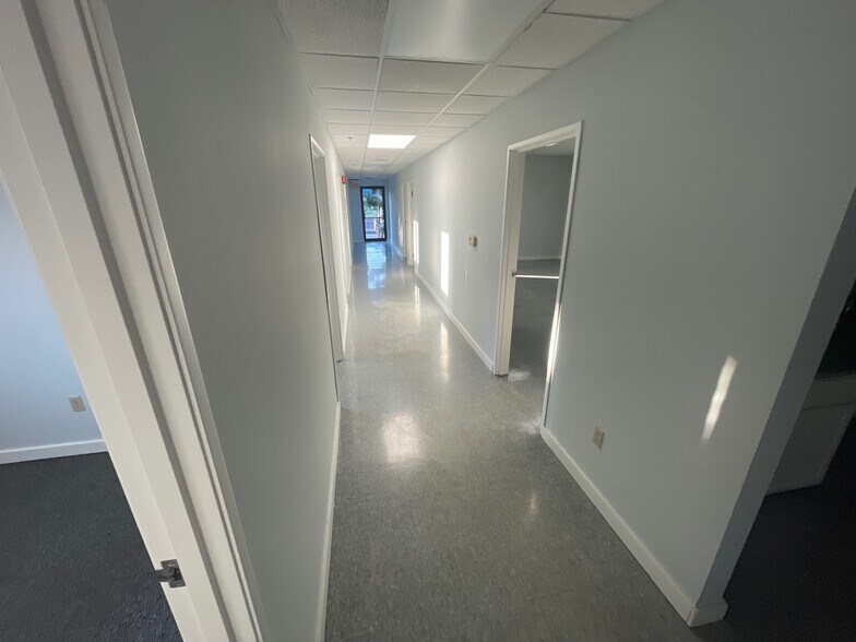 More Photos Of 2291 Traversefield Dr, Traverse City Manufacturing For Lease