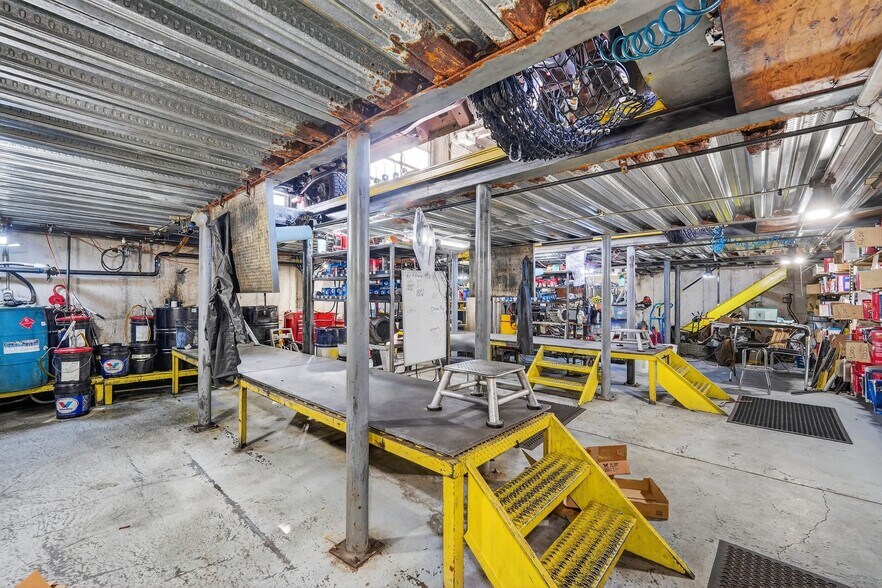 More Photos Of 4650 S Constitution Blvd, Salt Lake City Auto Repair For Sale
