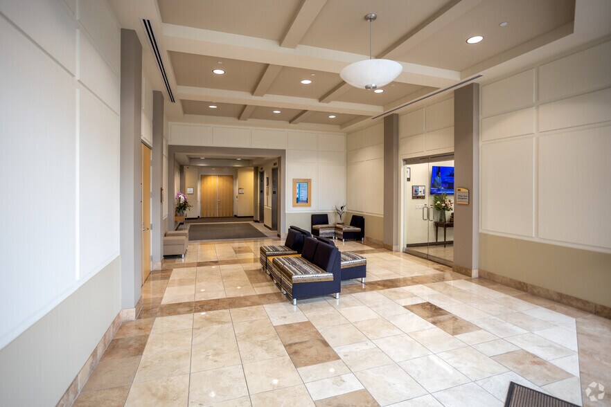 More Photos Of 10620 Treena St, San Diego Office For Lease