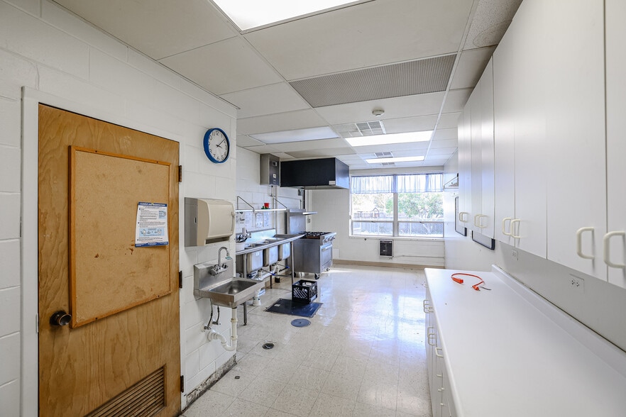 More Photos Of 331 George St, West Chicago Schools For Sale