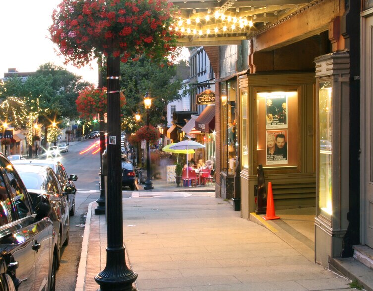 More Photos Of 2 S Broadway, Tarrytown Restaurant For Sale