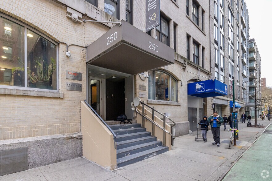 More Photos Of 244-250 W 26th St, New York Office For Sale
