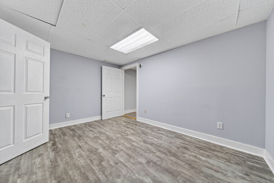 More Photos Of 2819 Gallatin Pike, Nashville Freestanding For Lease