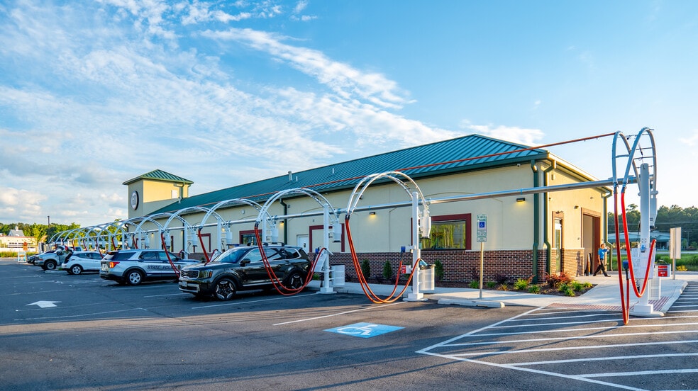 More Photos Of 14237 Lori Ann Way, Carrollton Carwash For Sale