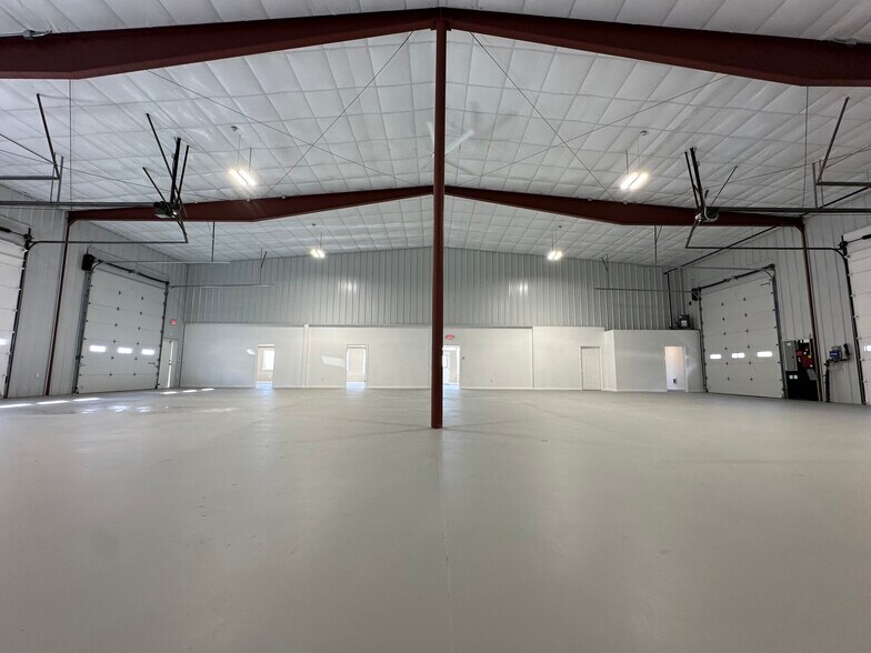 More Photos Of 226 Norwich Rd, Plainfield Industrial For Sale