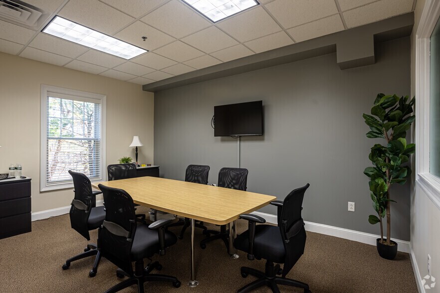 More Photos Of 45 Lyman St, Westborough Medical For Lease