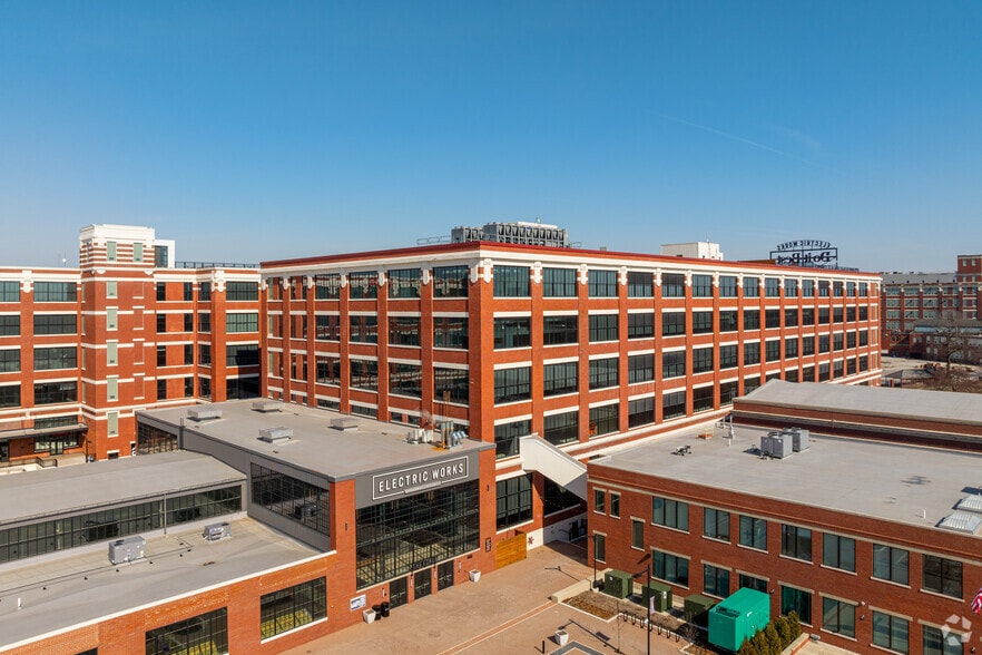Primary Photo Of 1690 Broadway, Fort Wayne Coworking Space