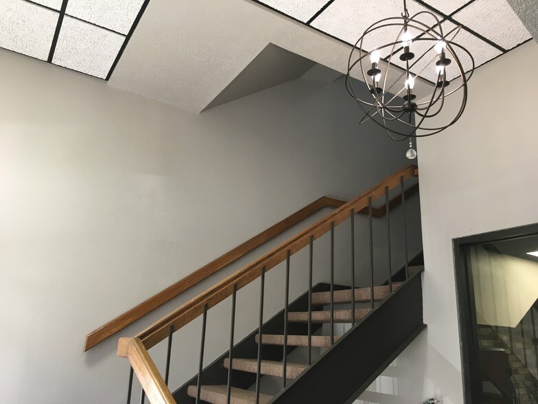 More Photos Of 21 Main St S, Minot Flex For Lease