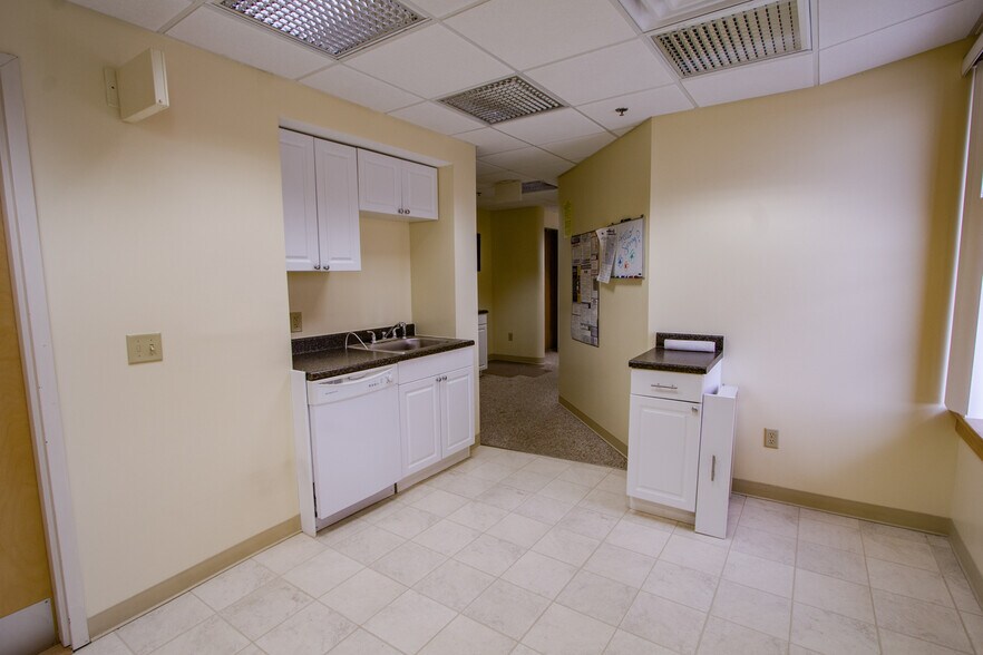 More Photos Of 9 May St, Bangor Medical For Sale