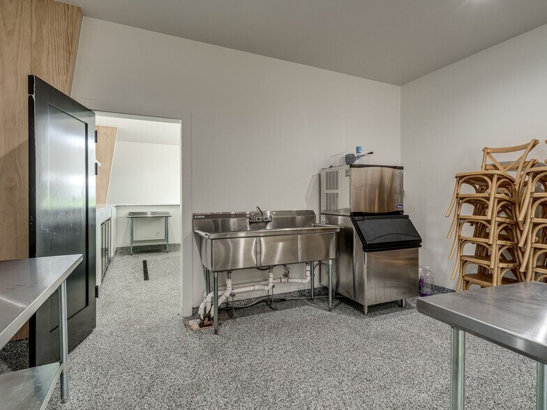 More Photos Of 20480 NE 164th St, Luther Specialty For Sale