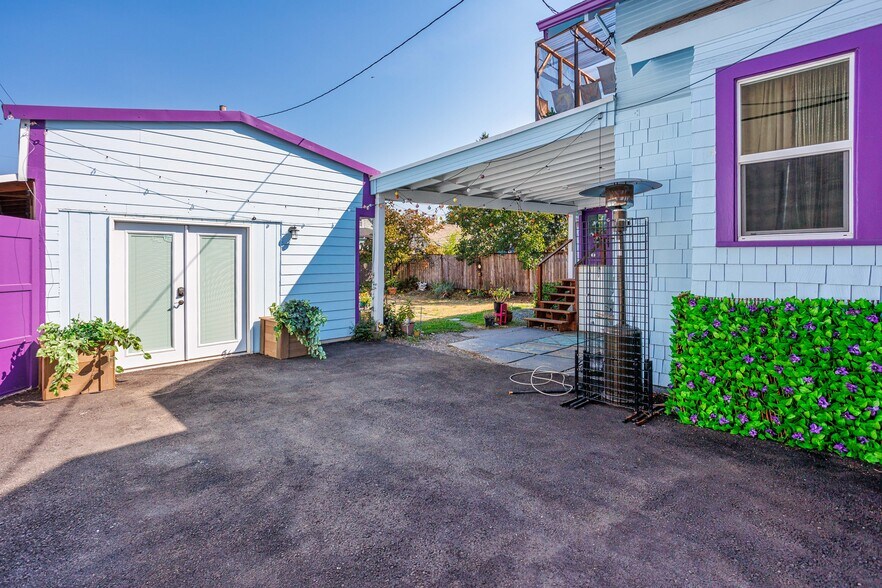 More Photos Of 6063 NE Glisan St, Portland Storefront Retail Residential For Sale