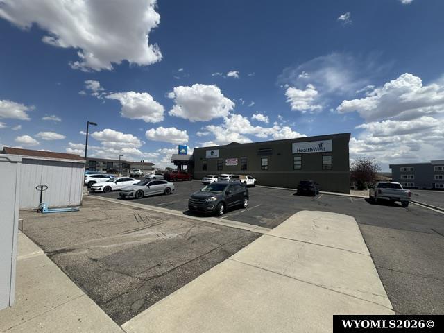 More Photos Of 2558 Foothill Blvd, Rock Springs Service Station For Sale