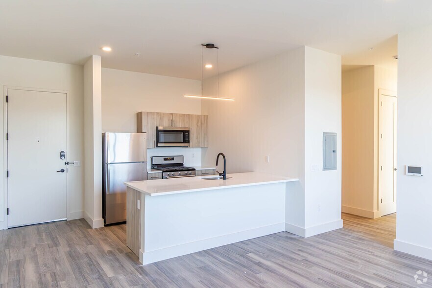 More Photos Of 55 Washington St, East Orange Apartments For Sale