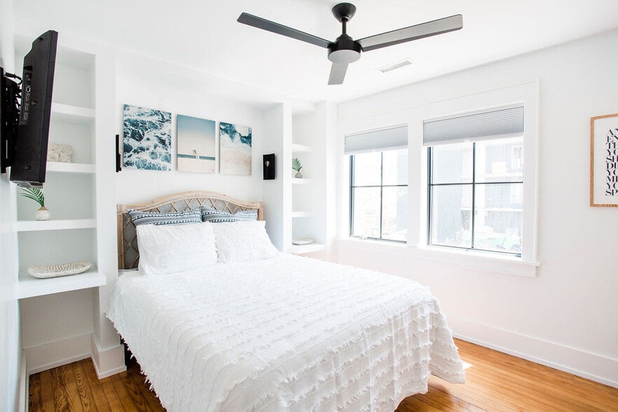 More Photos Of 112 Cape Fear Blvd, Carolina Beach Freestanding For Sale