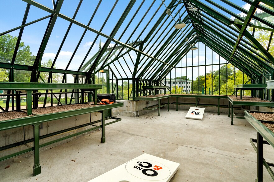 More Photos Of 350 Goose Ln, Guilford Medical For Lease