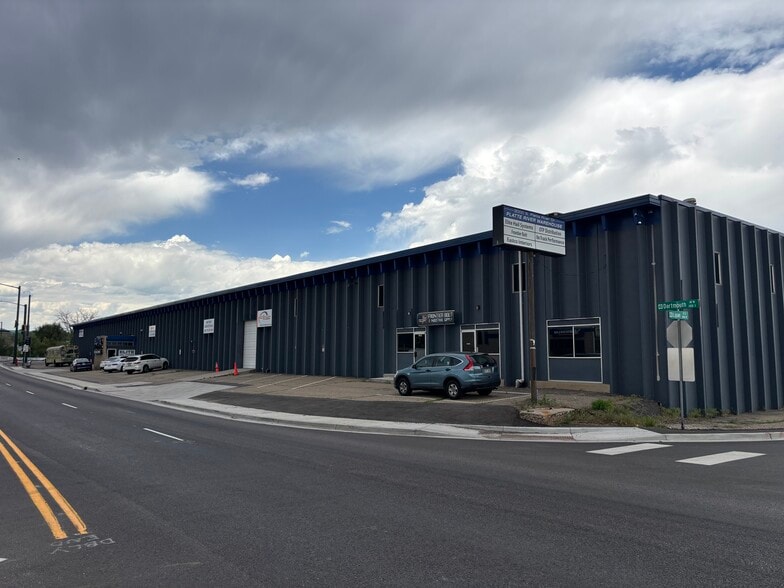 Primary Photo Of 3000-3066 S Platte River Dr, Englewood Warehouse For Lease